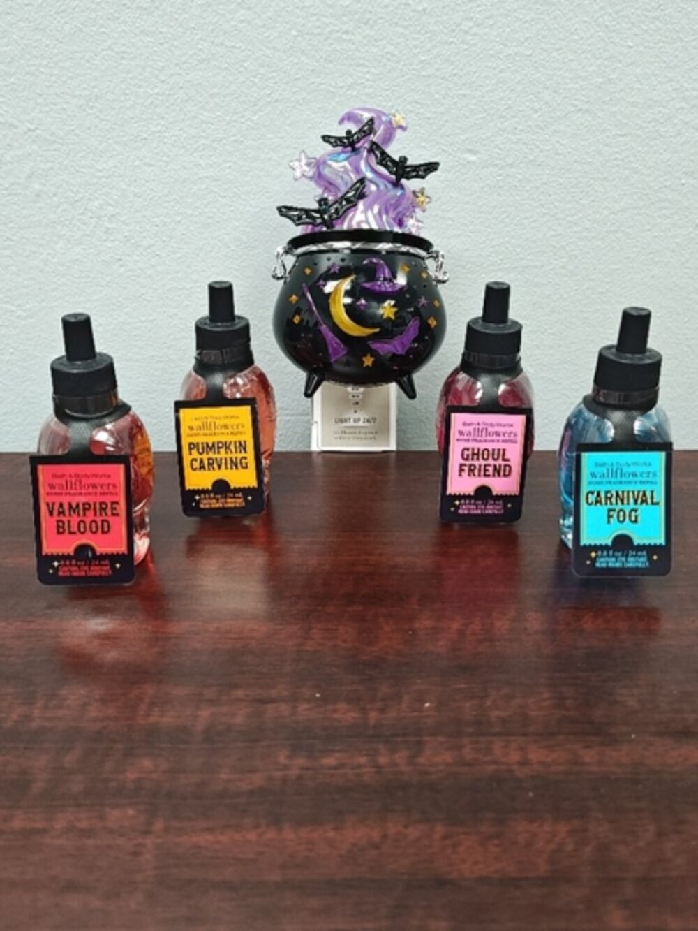 Bath & Body Works ENCRUSTED CAULDRON SCENT CONTROL NIGHTLIGHT & Wallflower Set